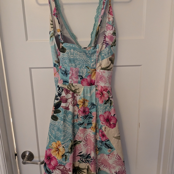 Torrid Floral Swimdress Size 3X - 20% Off 2 Or More Items From My Closet - Picture 2 of 3